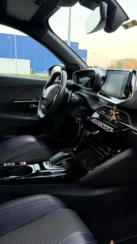 Peugeot 2008 GT line 1, 5 BlueHDi | Mobile.bg    10