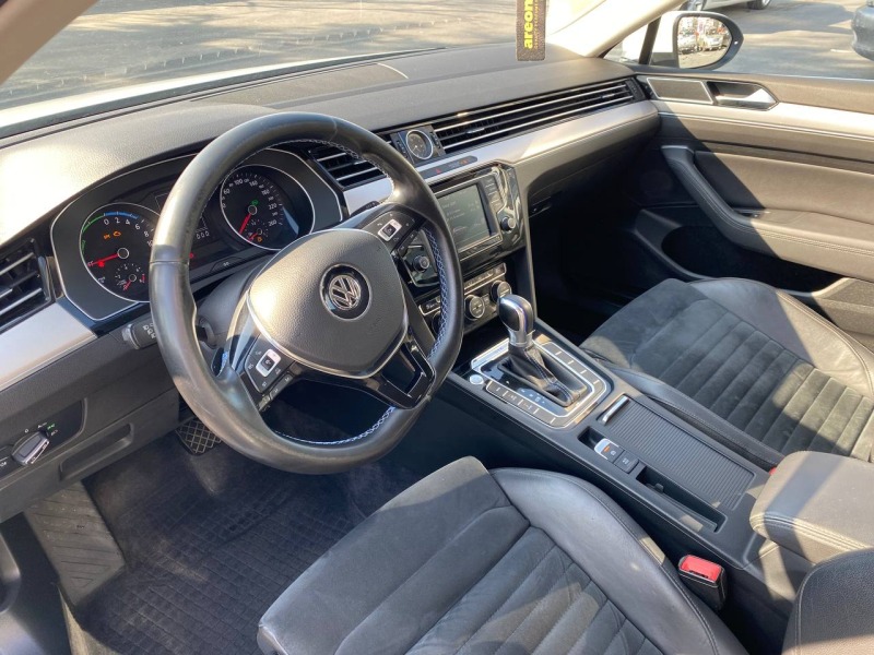 VW Passat GTE Plug In Hybrid, снимка 8 - Автомобили и джипове - 45559045