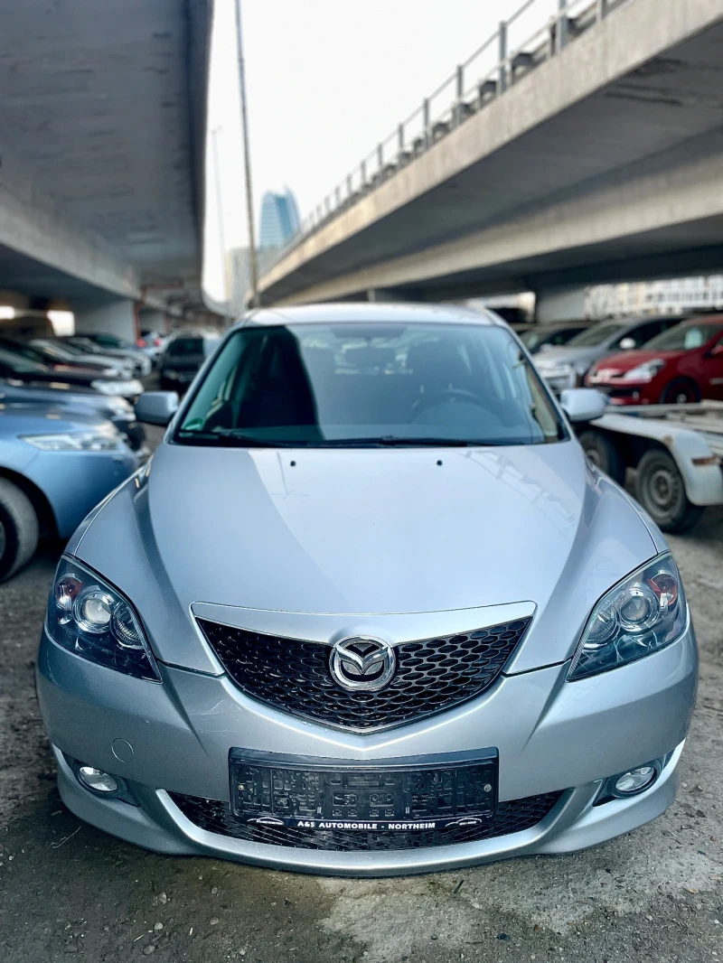 Mazda 3 УНИКАТ- КАТО НОВА, снимка 1 - Автомобили и джипове - 47689445