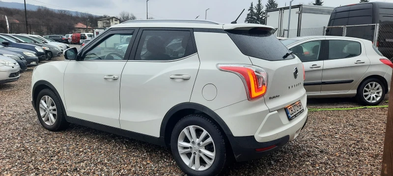 Ssang yong Tivoli 1.6XDI 4x4, снимка 3 - Автомобили и джипове - 48352174