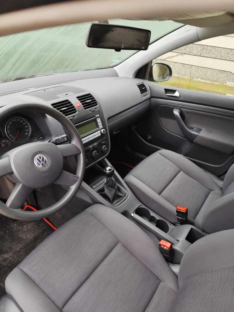 VW Golf 1.4i, снимка 8 - Автомобили и джипове - 48902424