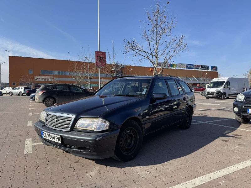 Mercedes-Benz C 180, снимка 3 - Автомобили и джипове - 49102681