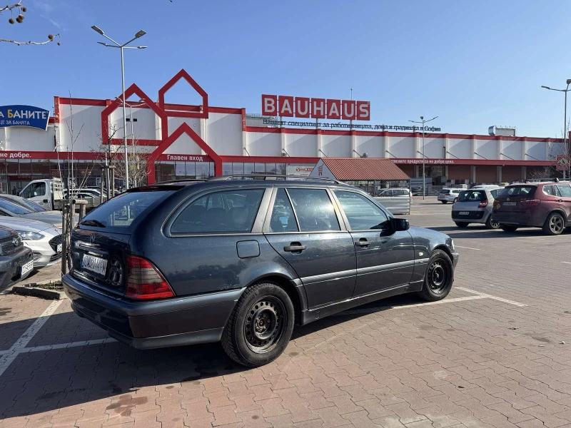 Mercedes-Benz C 180, снимка 5 - Автомобили и джипове - 49102681