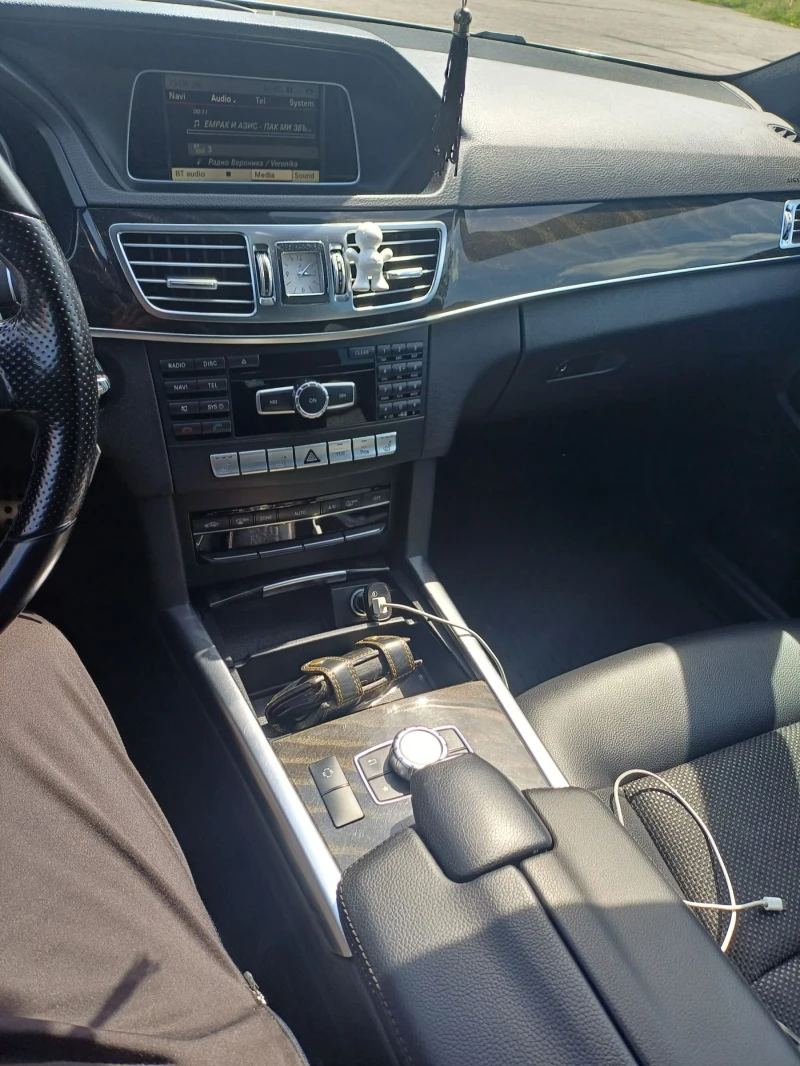 Mercedes-Benz E 220 9 G Tronik, снимка 14 - Автомобили и джипове - 52436249