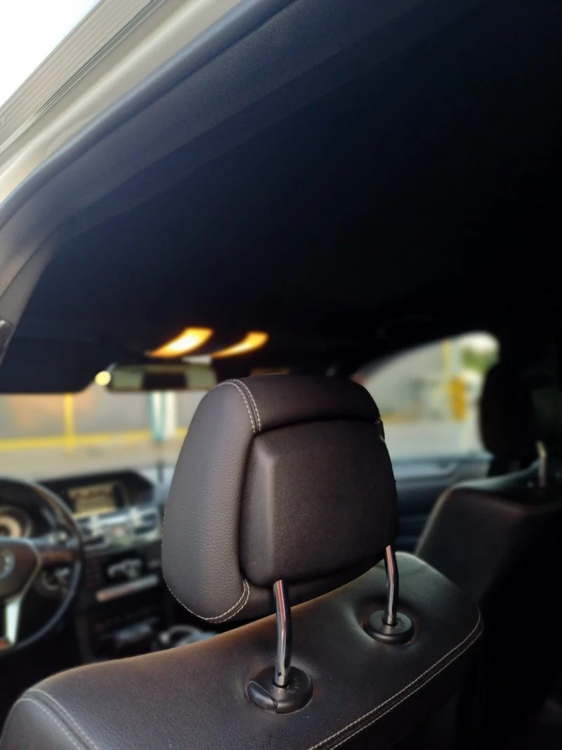 Mercedes-Benz E 220 9 G Tronik, снимка 12 - Автомобили и джипове - 52436249