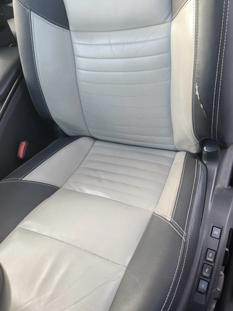 Volvo C30 2.4 D5 R-Design, снимка 15 - Автомобили и джипове - 52498548