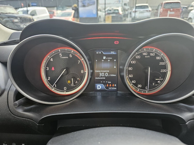 Suzuki Swift 1.2 TCe 83hp EDC; оставаща гаранция 6 м./ 10 000км, снимка 8 - Автомобили и джипове - 53196034