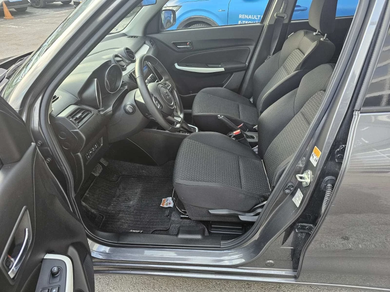 Suzuki Swift 1.2 TCe 83hp EDC; оставаща гаранция 6 м./ 10 000км, снимка 13 - Автомобили и джипове - 53196034