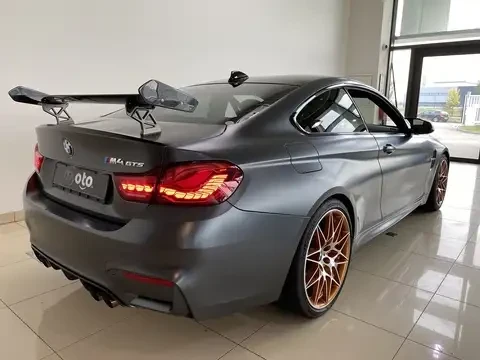 BMW M4 GTS - изображение 6