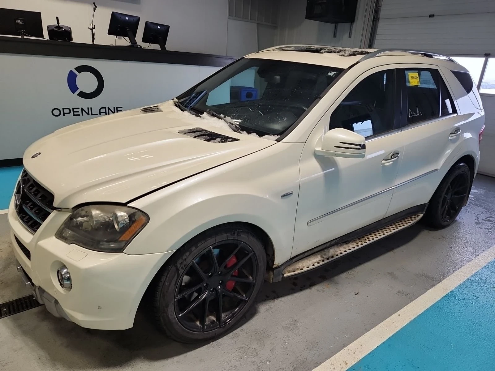 Mercedes-Benz ML 550 ОБДУХВАНЕ * * CARFAX * * АВТО КРЕДИТ * * , снимка 1