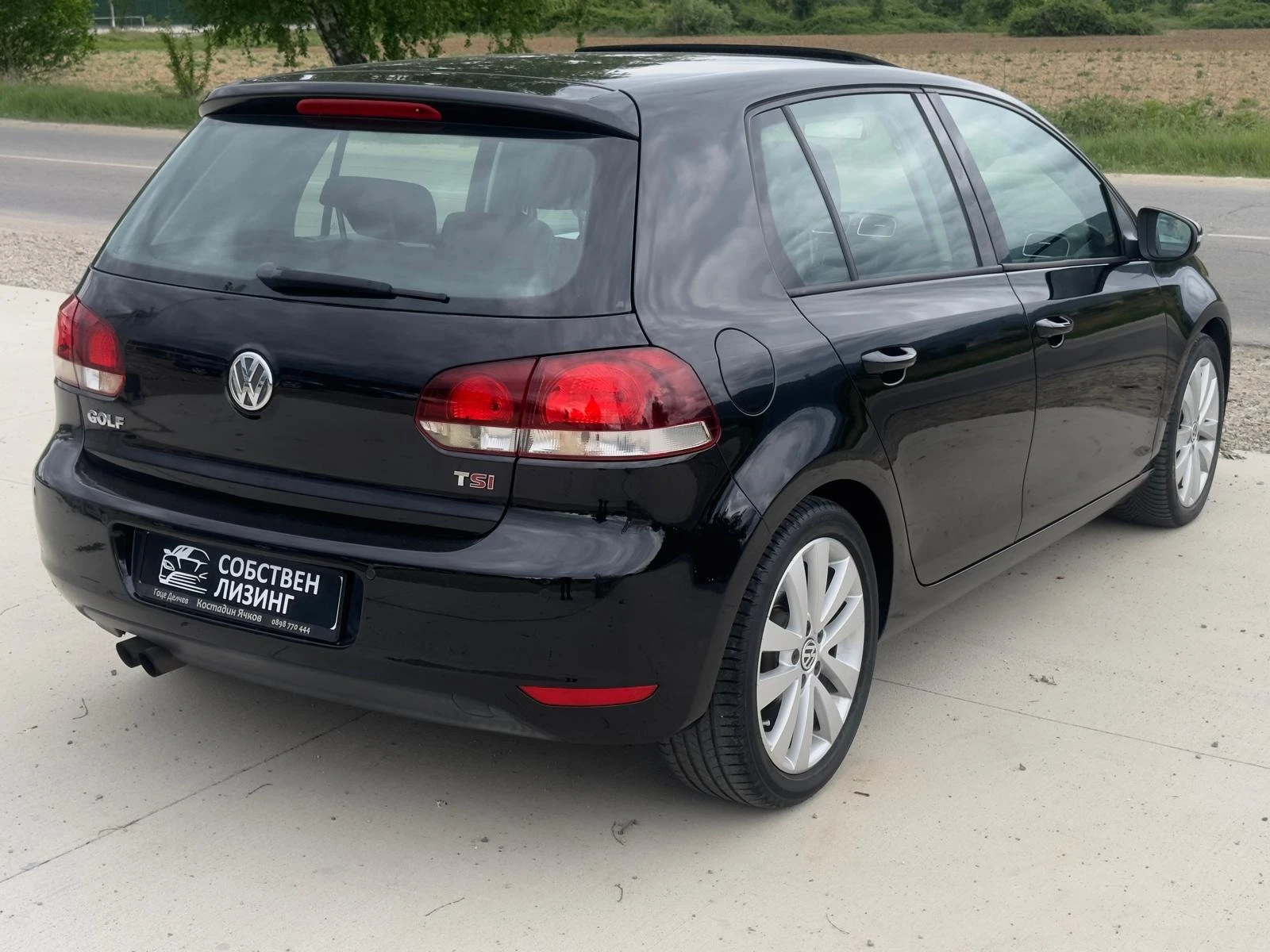 VW Golf 1.4 TSI DSG Сервизна история/ Обслужена/ Лизинг - изображение 5