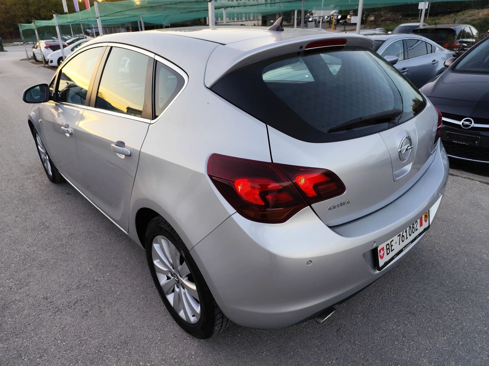 Opel Astra 1.6 T Швейцария  - изображение 8