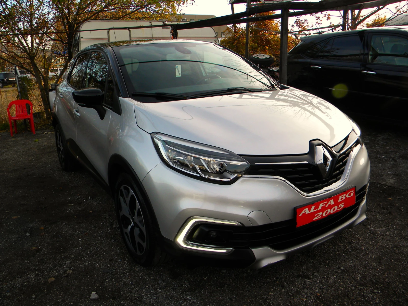 Renault Captur SPORT EDITION* 1.5DCI-LED-NAVI-АВТОМАТ* КАТО НОВ*  - изображение 3