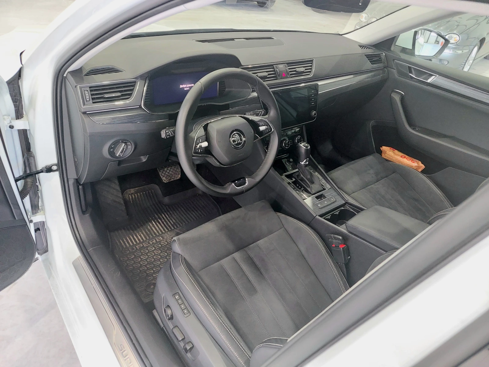 Skoda Superb 2.0TDI DSG7 - изображение 9