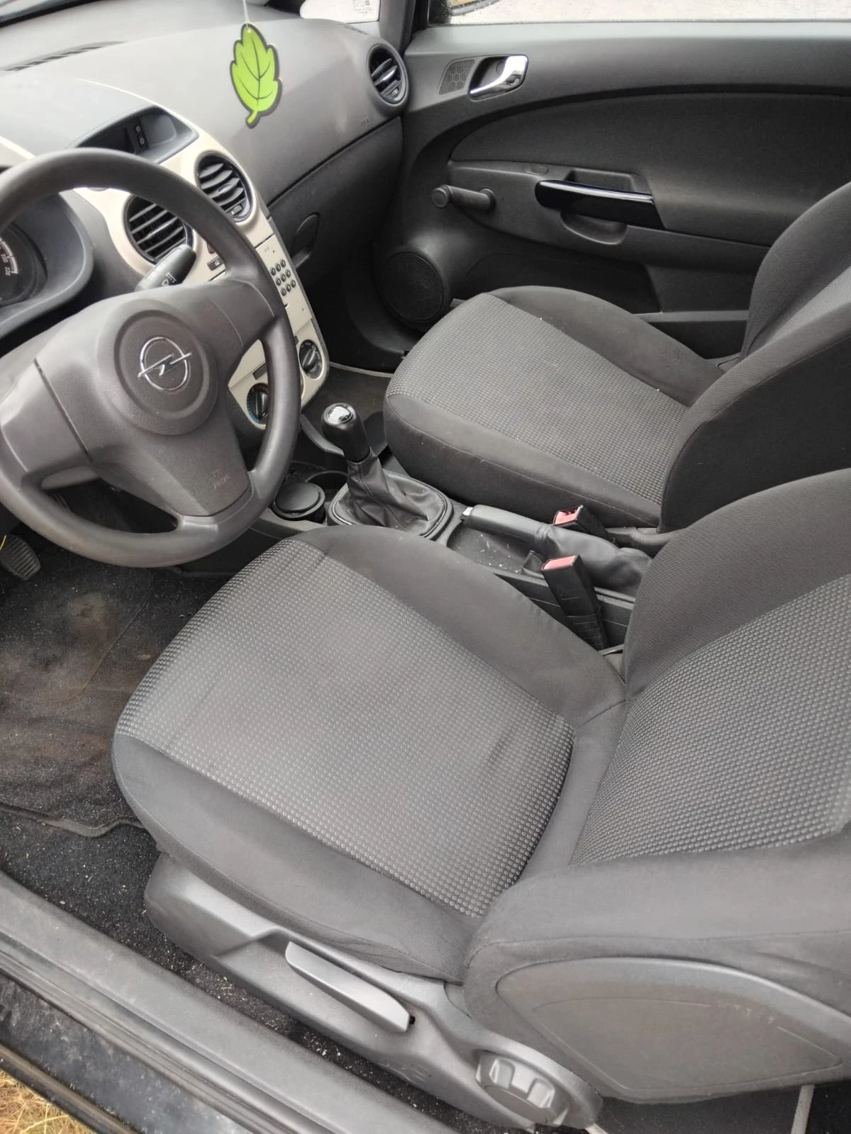 Opel Corsa  - изображение 2