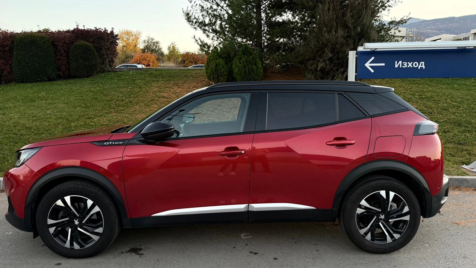 Peugeot 2008 GT line 1, 5 BlueHDi | Mobile.bg   4