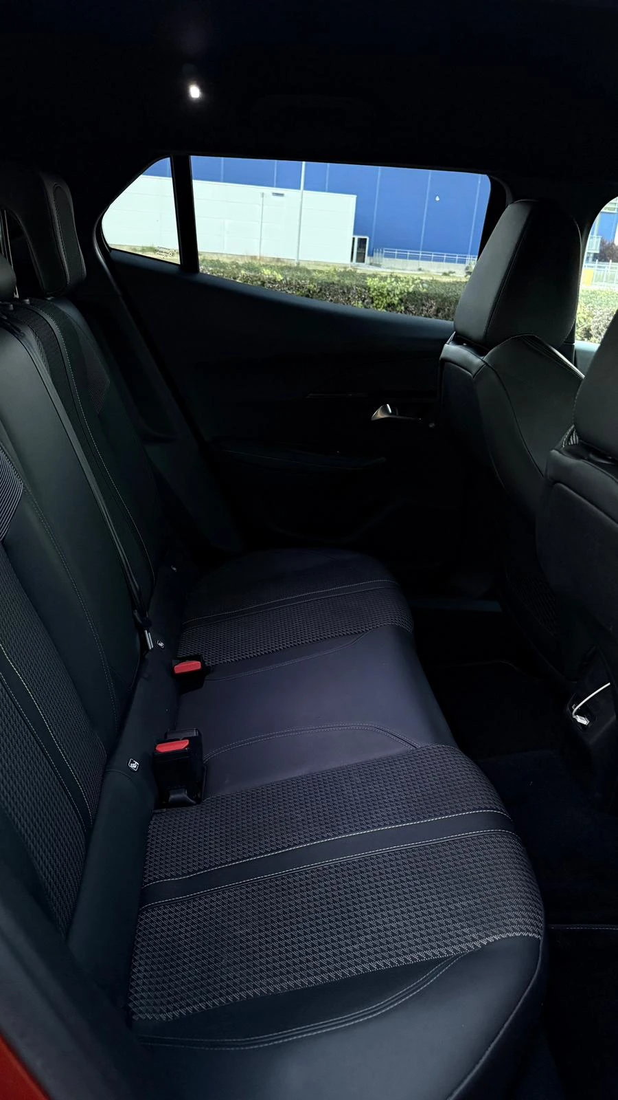 Peugeot 2008 GT line 1, 5 BlueHDi | Mobile.bg   11