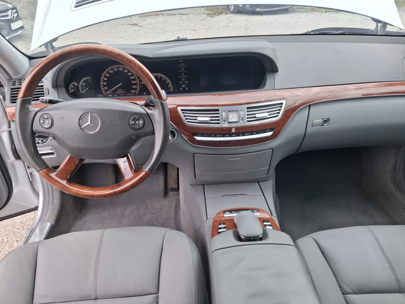 Mercedes-Benz S 320  CDI 235k.c. - изображение 9