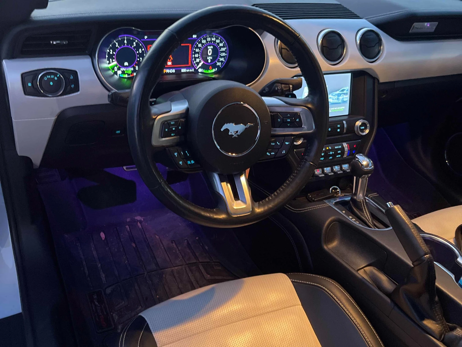 Ford Mustang GT 5.0* * CARFAX* * * *  | Mobile.bg   6