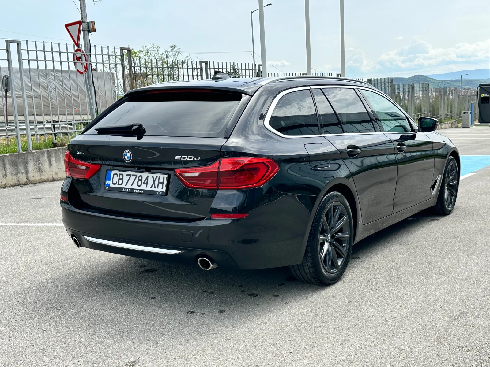 BMW 530 X-Drive Luxury Line, снимка 5 - Автомобили и джипове - 53574801