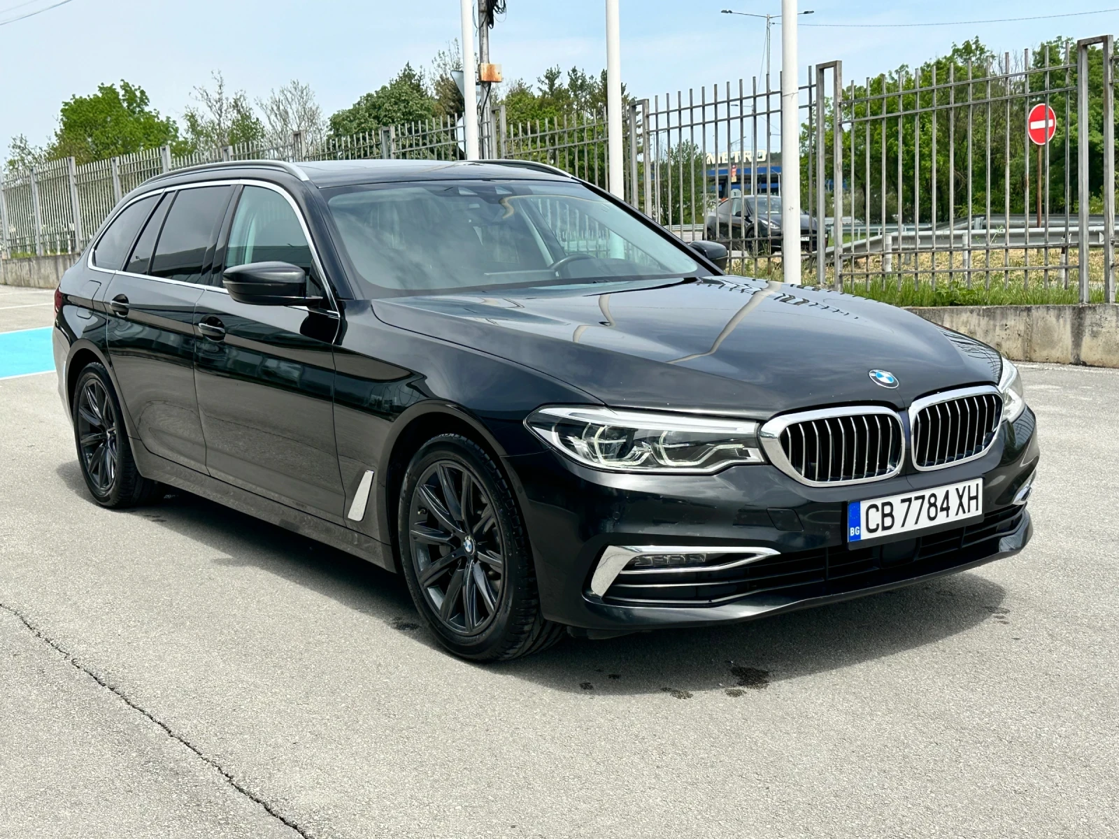 BMW 530 X-Drive Luxury Line, снимка 3 - Автомобили и джипове - 53574801