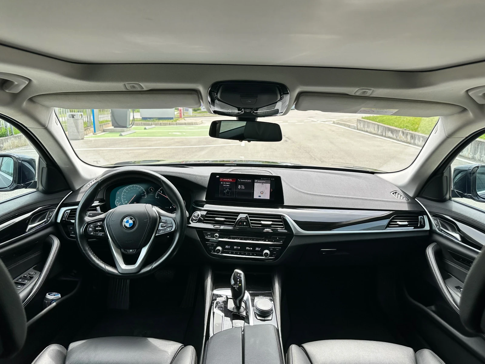BMW 530 X-Drive Luxury Line, снимка 11 - Автомобили и джипове - 53574801
