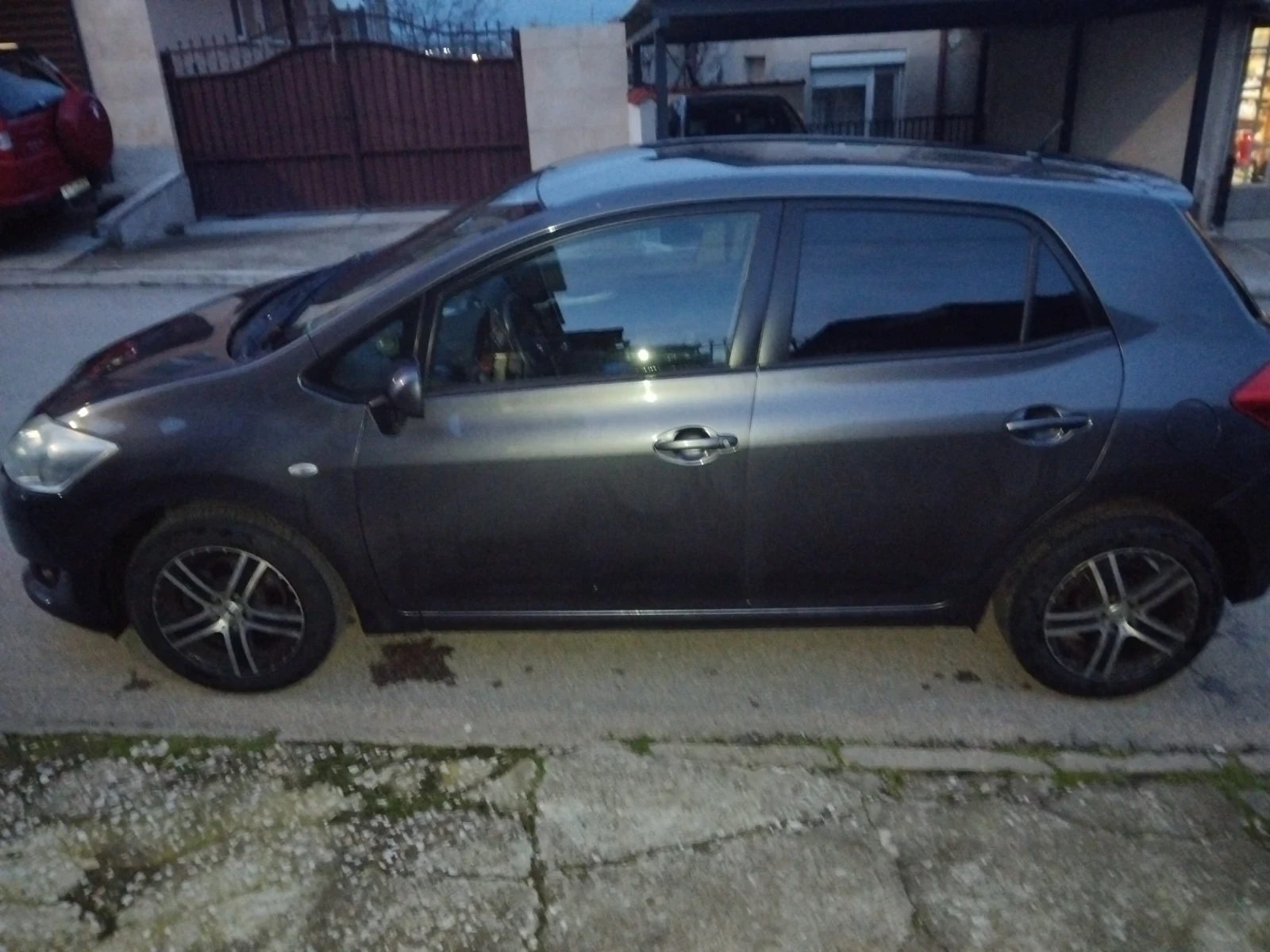 Toyota Auris | Mobile.bg � ����������� 5