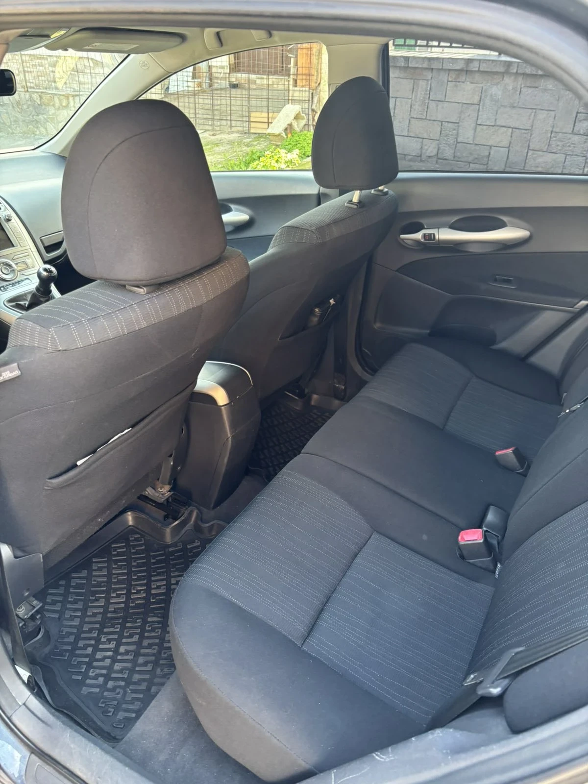 Toyota Auris, снимка 5 - Автомобили и джипове - 53597600