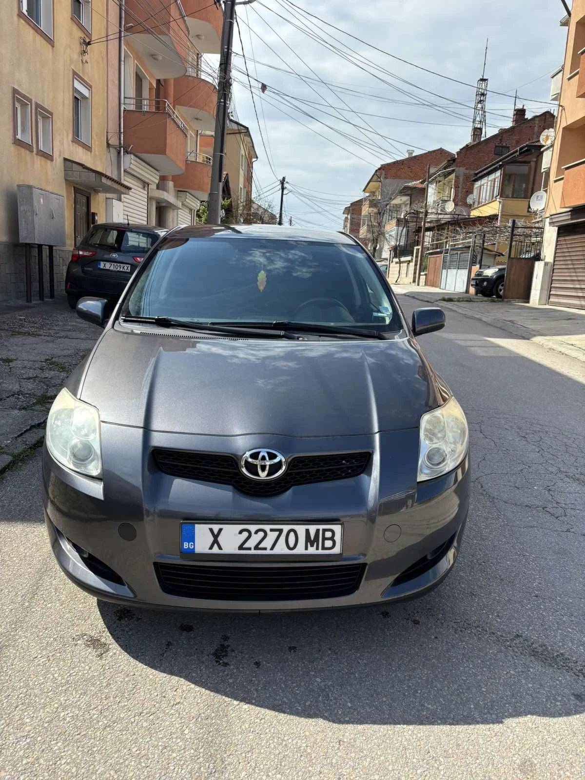 Toyota Auris, снимка 11 - Автомобили и джипове - 53597600