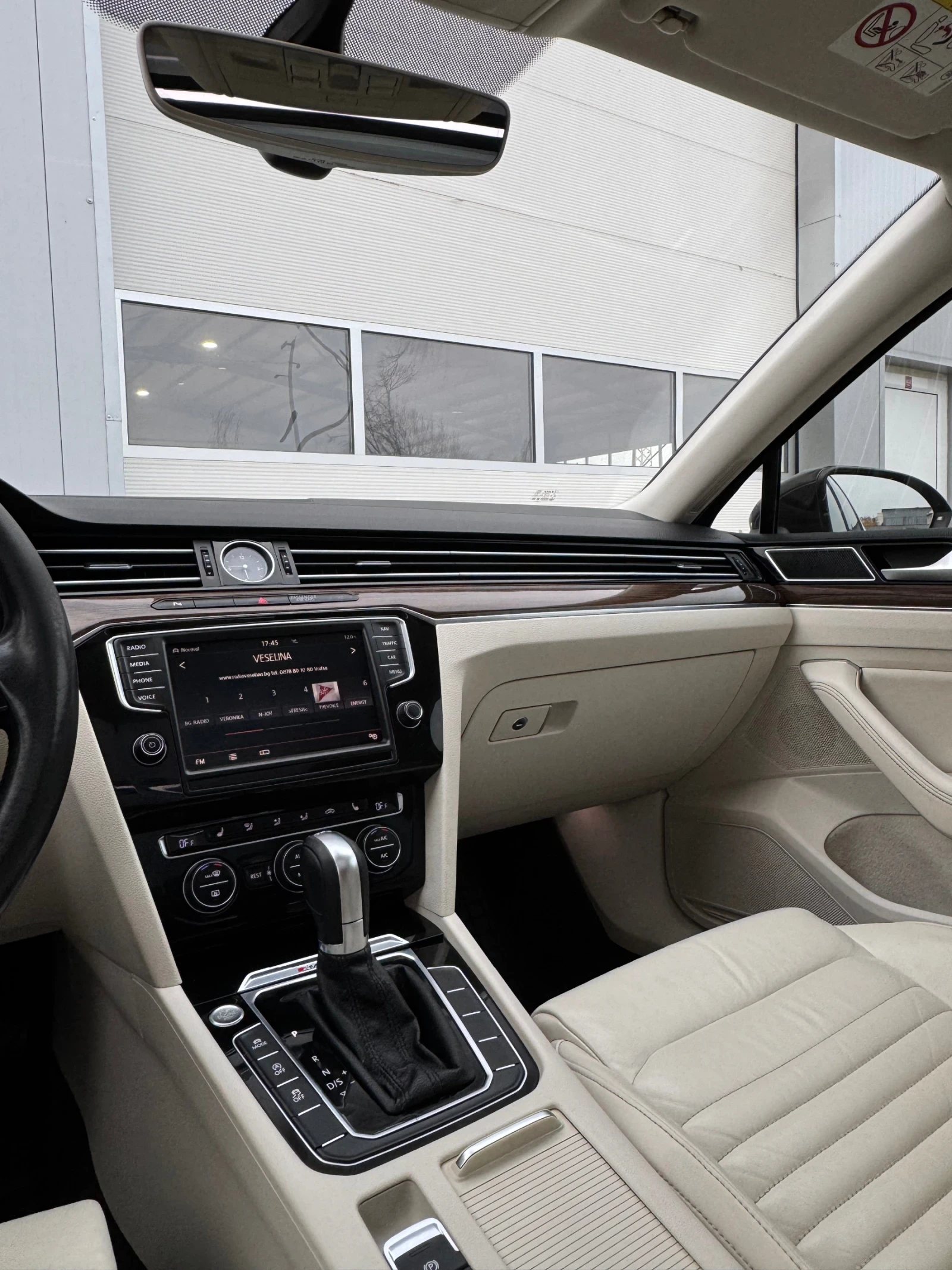 VW Passat, снимка 14 - Автомобили и джипове - 53713196