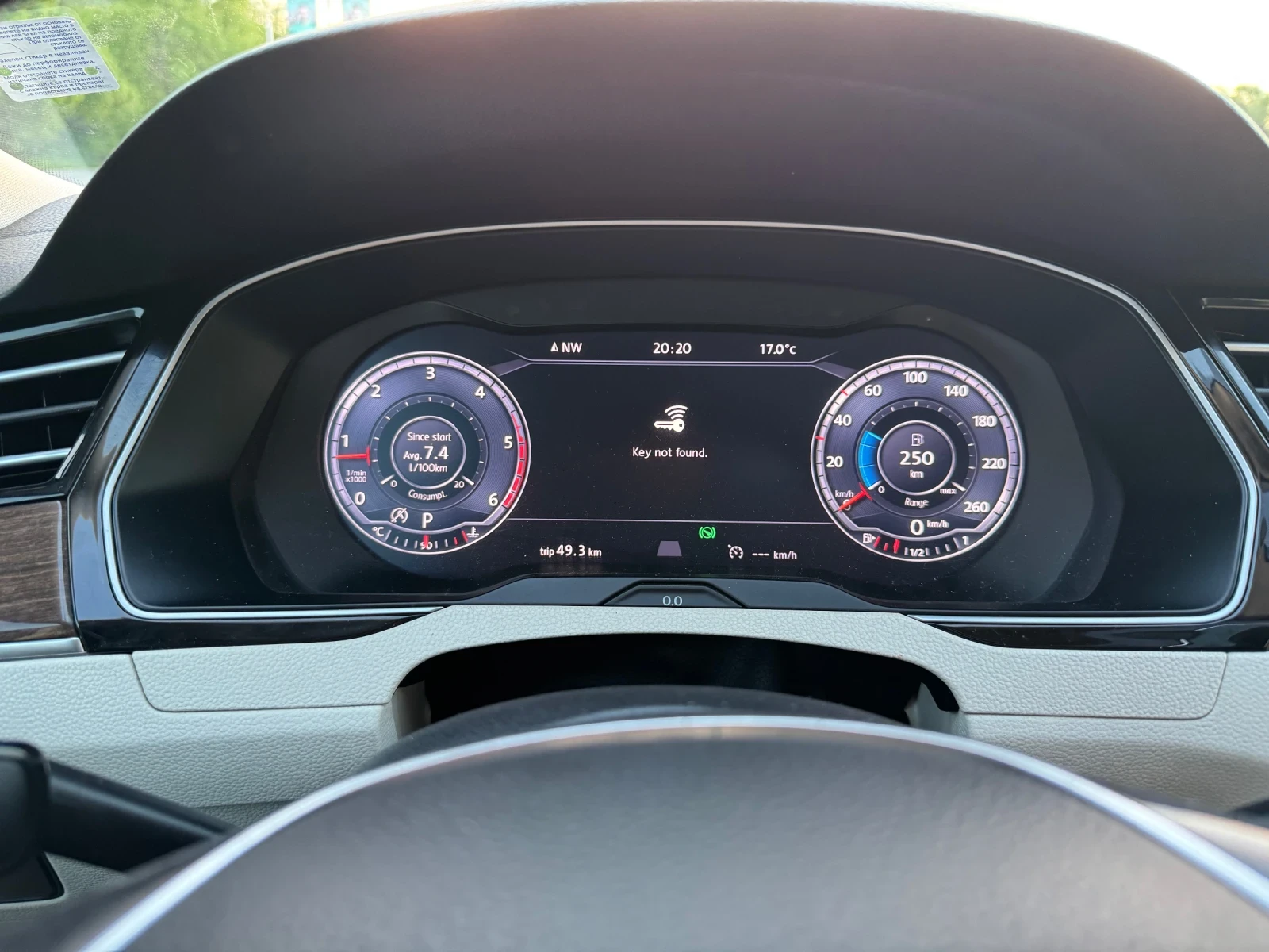 VW Passat FULL LED ТОП ! 2.0TDI 190/DIGITAL/CAMERA/PANORAMA, снимка 13 - Автомобили и джипове - 53713196