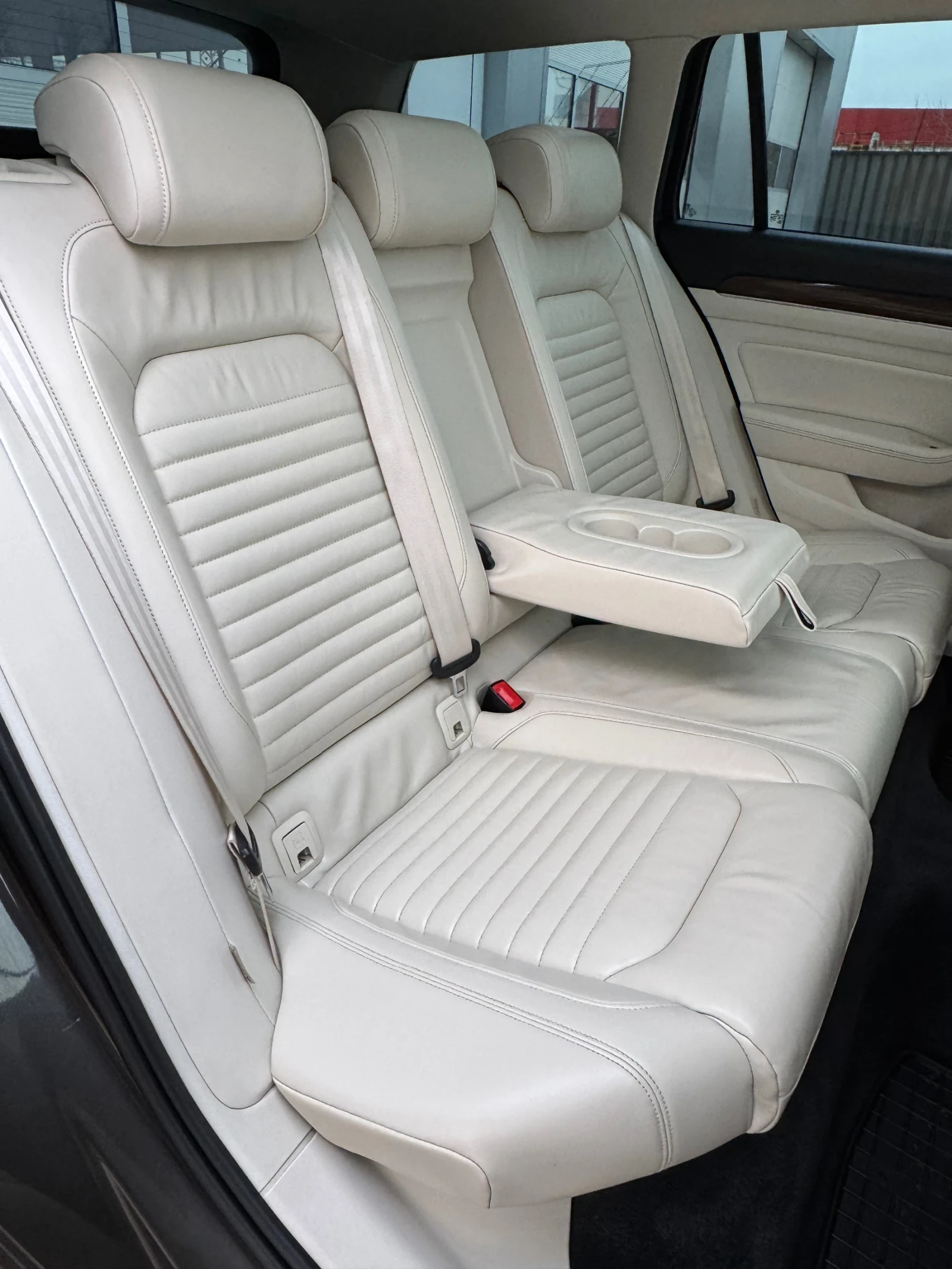 VW Passat, снимка 17 - Автомобили и джипове - 53713196