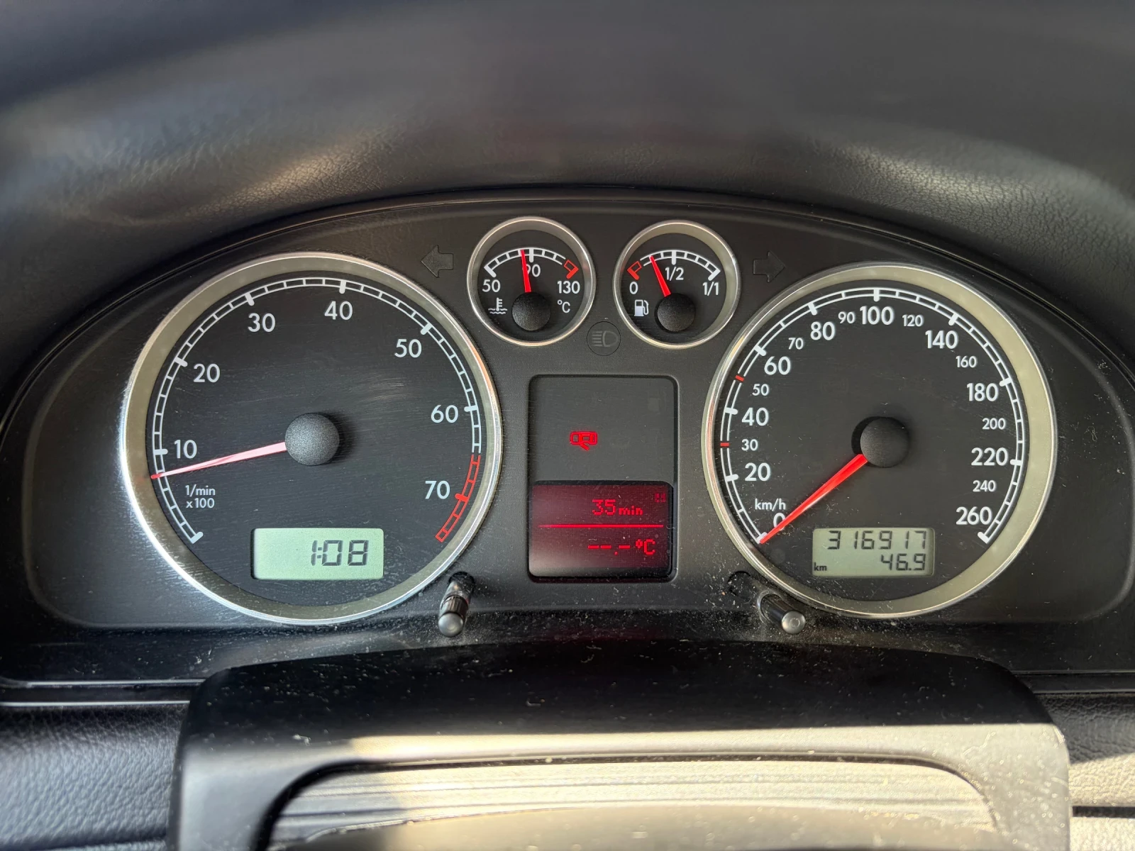 VW Passat 5.5, снимка 7 - Автомобили и джипове - 54332571