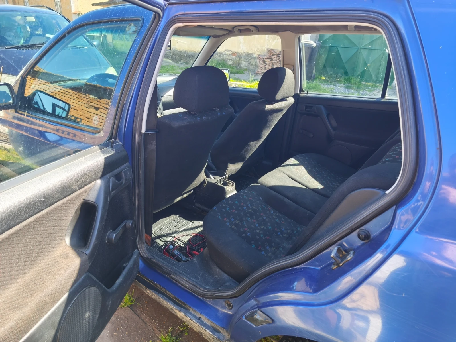 VW Golf 1.9 TDI 90 k.c., снимка 5 - Автомобили и джипове - 54416022