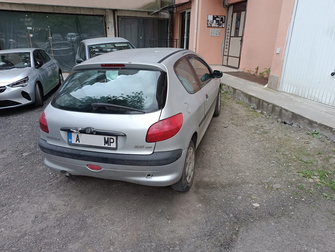 Peugeot 206 1.4HDI ТОВАРЕН 1+ 1, снимка 2 - Автомобили и джипове - 54477634