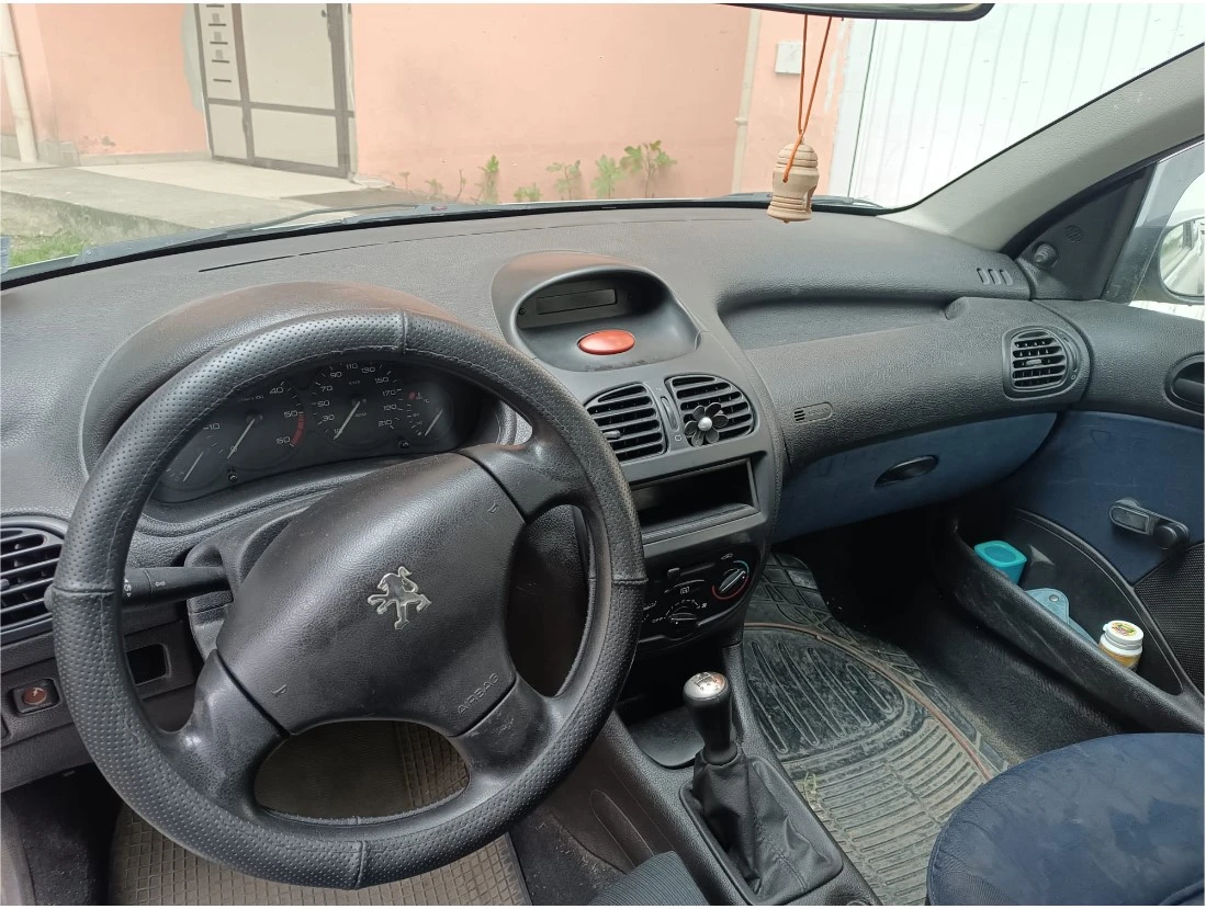Peugeot 206 1.4HDI ТОВАРЕН 1+ 1, снимка 6 - Автомобили и джипове - 54477634