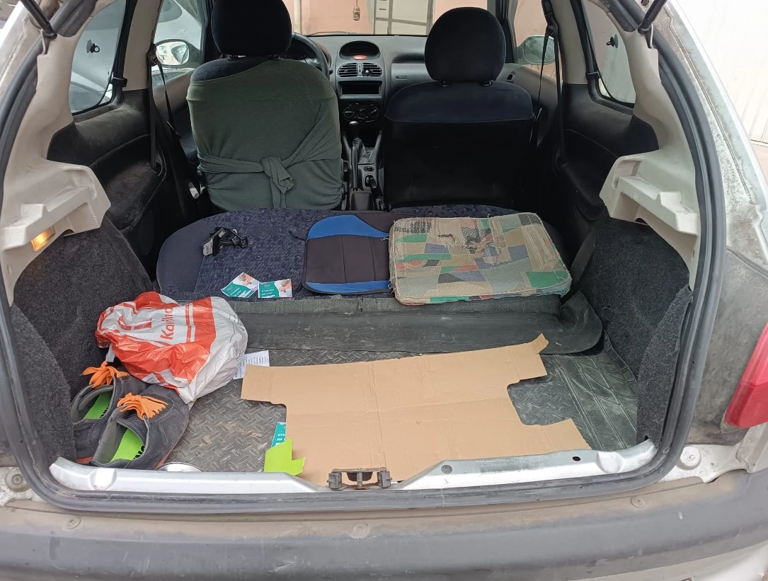 Peugeot 206 1.4HDI ТОВАРЕН 1+ 1, снимка 8 - Автомобили и джипове - 54477634