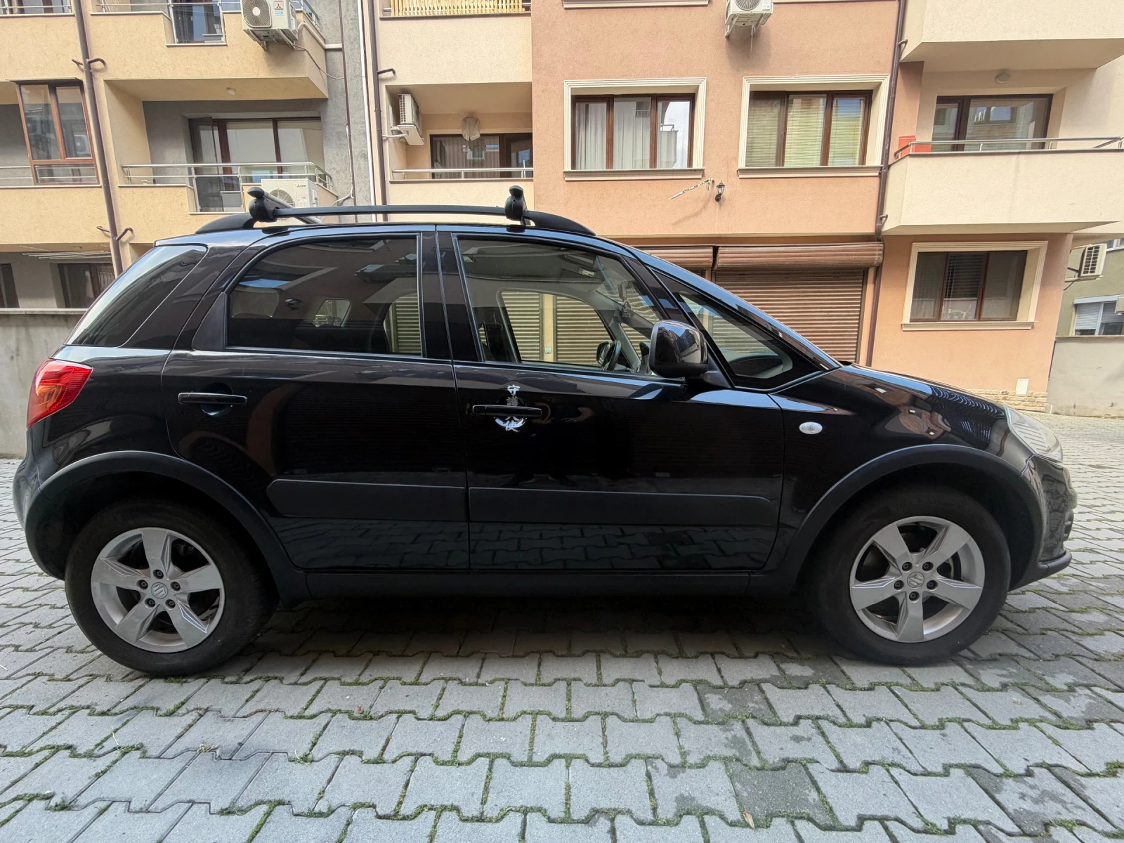 Suzuki SX4 1.5i, снимка 3 - Автомобили и джипове - 54661021