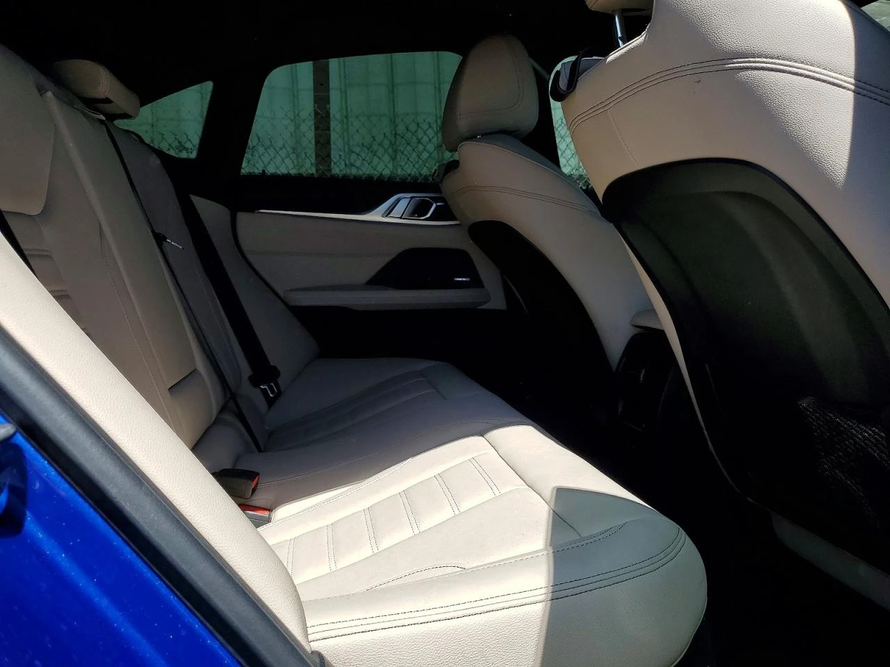 BMW i4 M50i xDrive| KEYLESS| CARPLAY| ACC| PANO| AMBIENT|, снимка 10 - Автомобили и джипове - 55390956