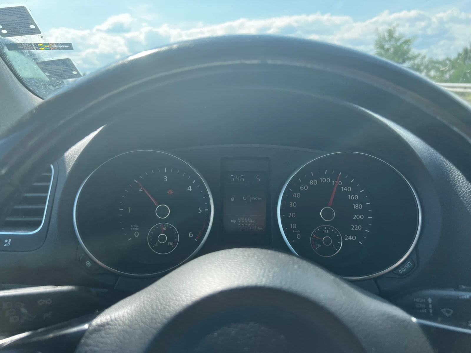 VW Golf 1.6 TDI EUR 5, снимка 9 - Автомобили и джипове - 55432261