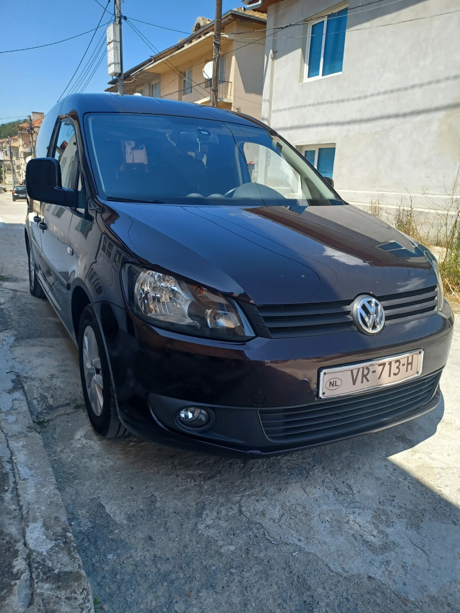VW Caddy 1.6 TDI, снимка 5 - Автомобили и джипове - 55558753