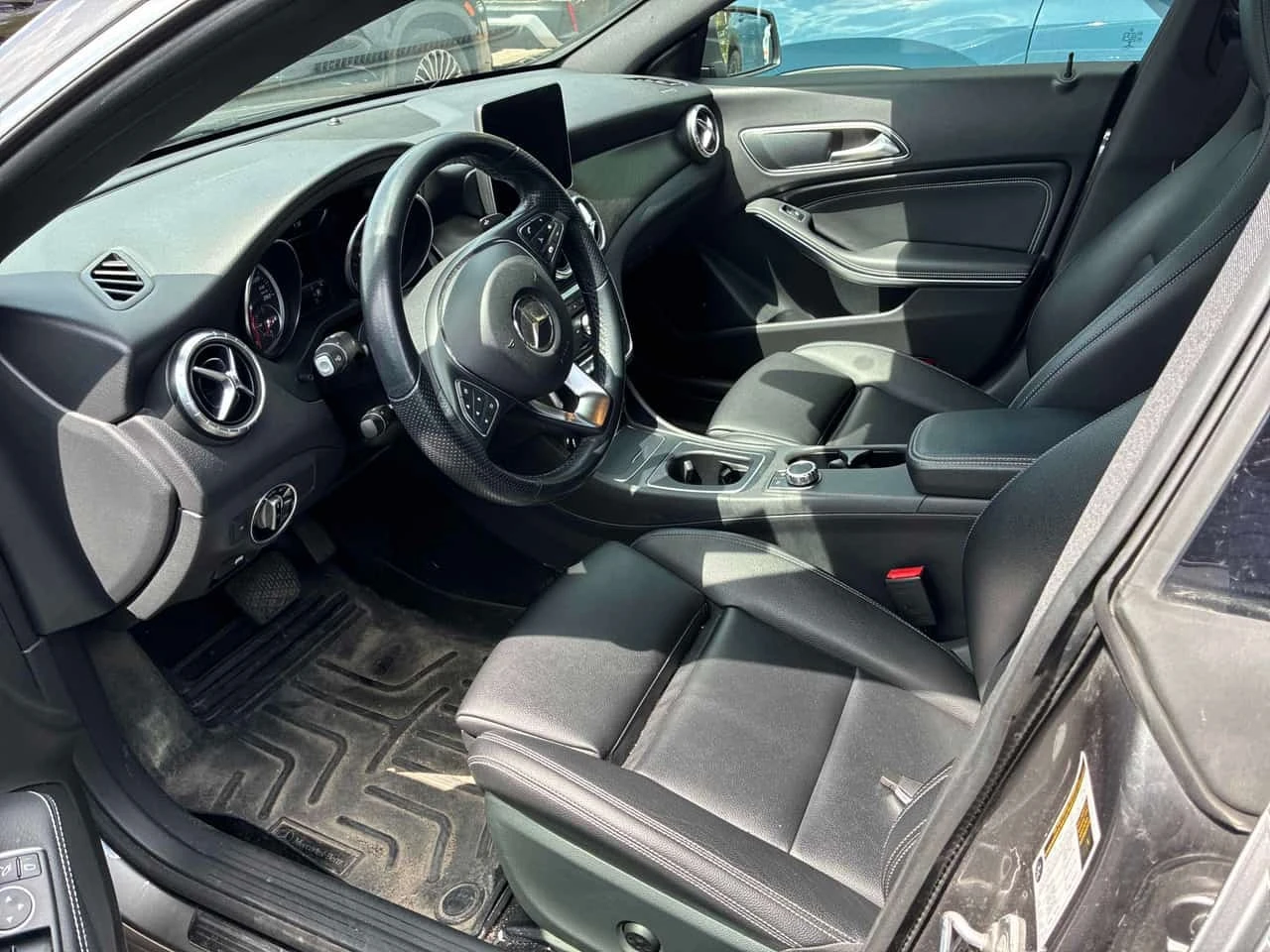 Mercedes-Benz CLA 250 * CARFAX * ОТ ПРЕДСТАВИТЕЛСТВО * , снимка 5 - Автомобили и джипове - 55748163