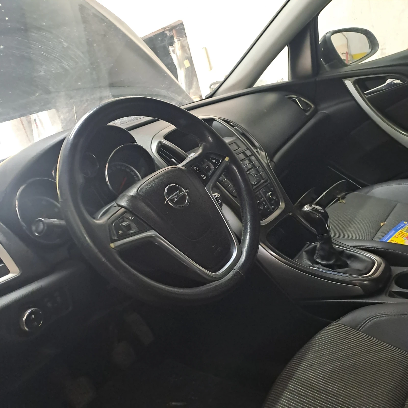 Opel Astra 1.7CDTI, снимка 13 - Автомобили и джипове - 55837757