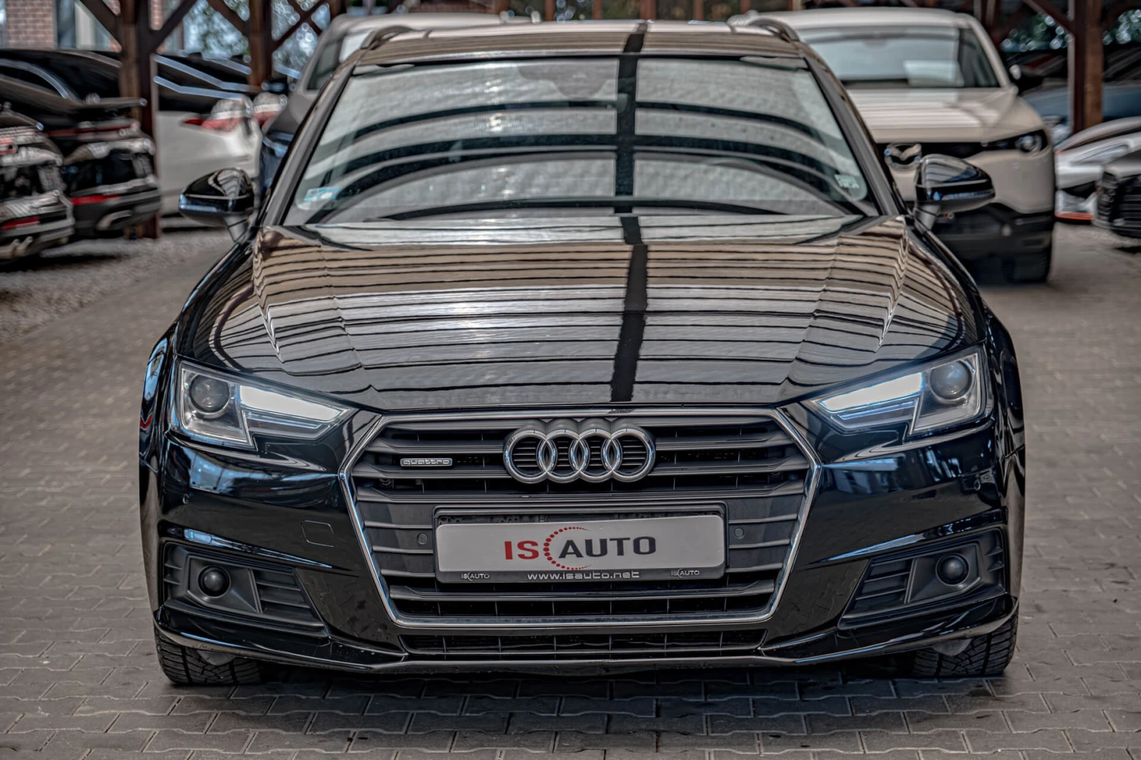 Audi A4 2.0TDI/Quattro/Distronic/Blind Assist/Lane Assist/