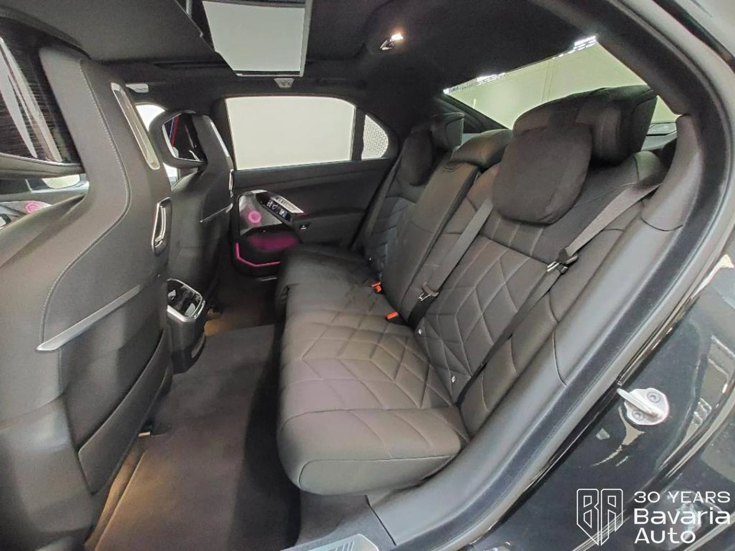 BMW 740 d xDrive M Sport Paket, снимка 9 - Автомобили и джипове - 56110129