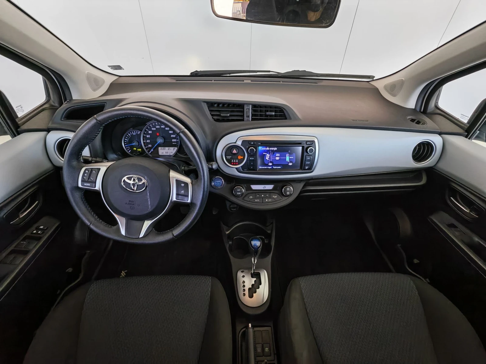 Toyota Yaris 1.5 101�� HYBRID ���� ������  ������� 66000 �� | Mobile.bg � ����������� 15