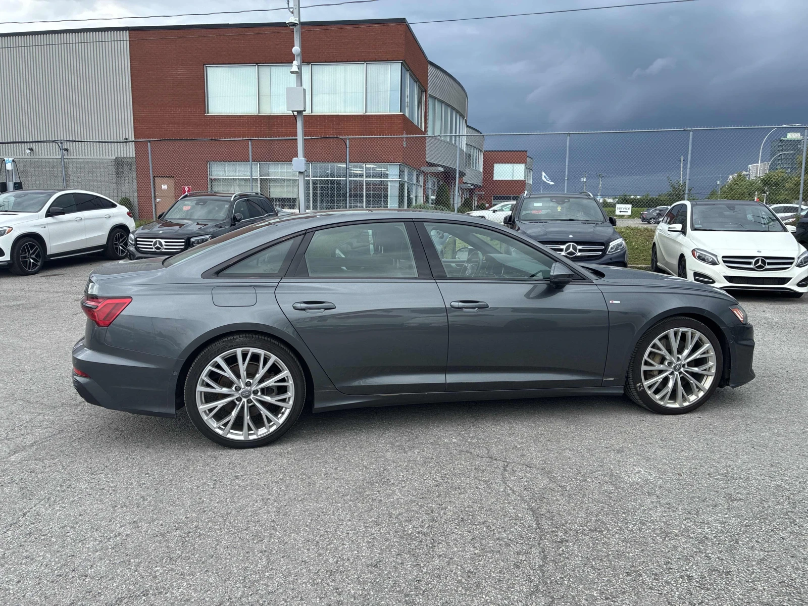 Audi A6 Technik / 360 / DIS / HUD / B&O / Лизинг, снимка 3 - Автомобили и джипове - 56519972