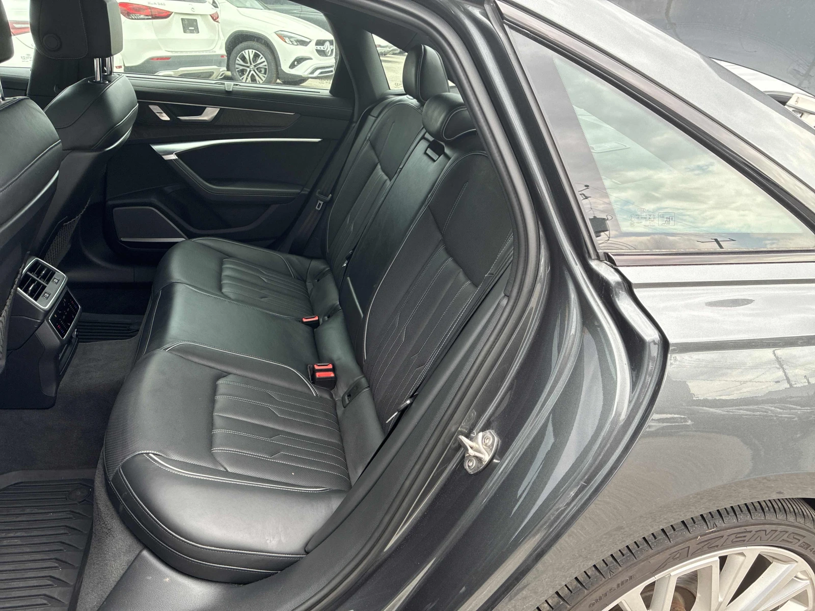 Audi A6 Technik / 360 / DIS / HUD / B&O / Лизинг, снимка 12 - Автомобили и джипове - 56519972