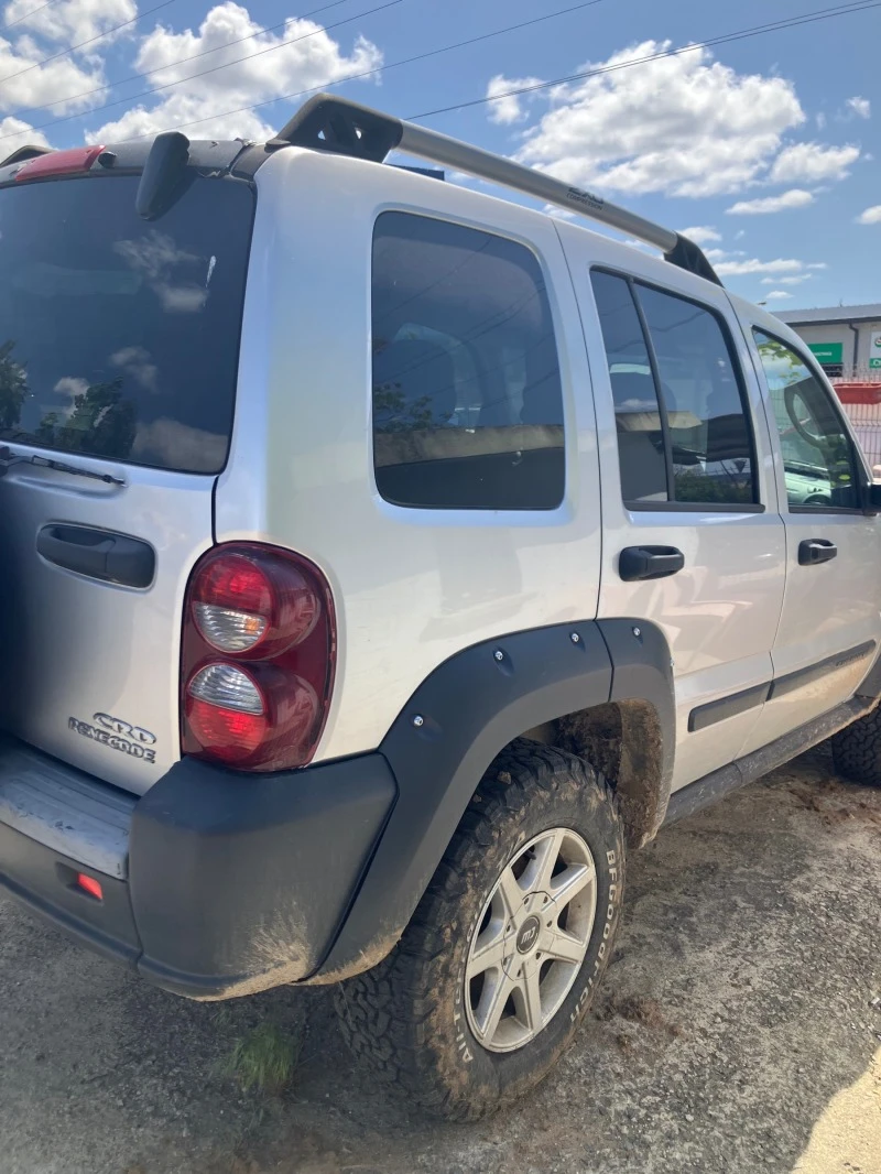 Jeep Renegade, снимка 5 - Автомобили и джипове - 47165536