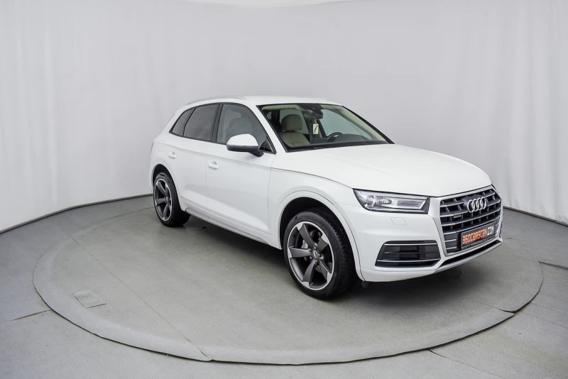 Audi Q5 2.0 TFSI, снимка 1 - Автомобили и джипове - 47211533